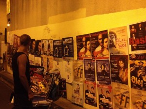 Affichage de nuit au Festival d'Avignon 2014